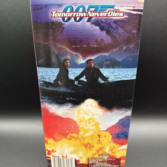 007 Tomorrow Never Dies Elliot Carver Action Figure Premiere 1997 - Picture 2 of 5